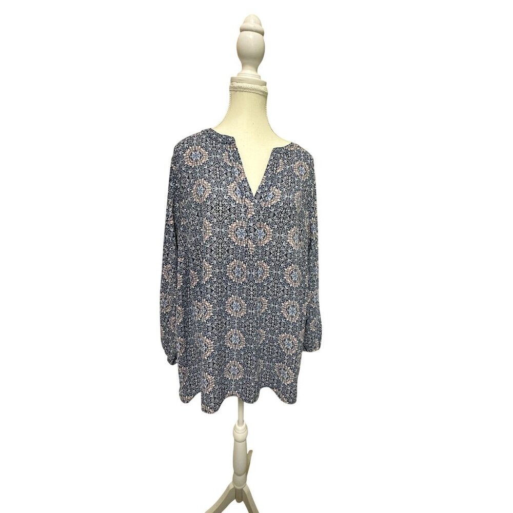 2x Faith + Zoe Kamran Split Neck Blouse NWOT